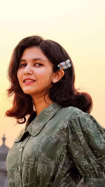 Portrait of Juhi Rustagi